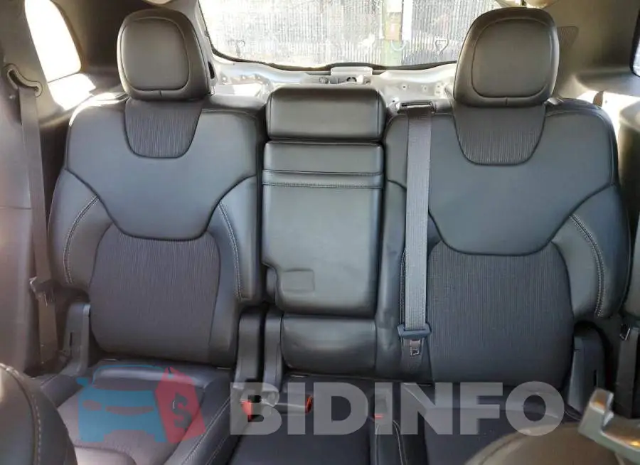 1C4PJMLX6JD526364 Photo# 10