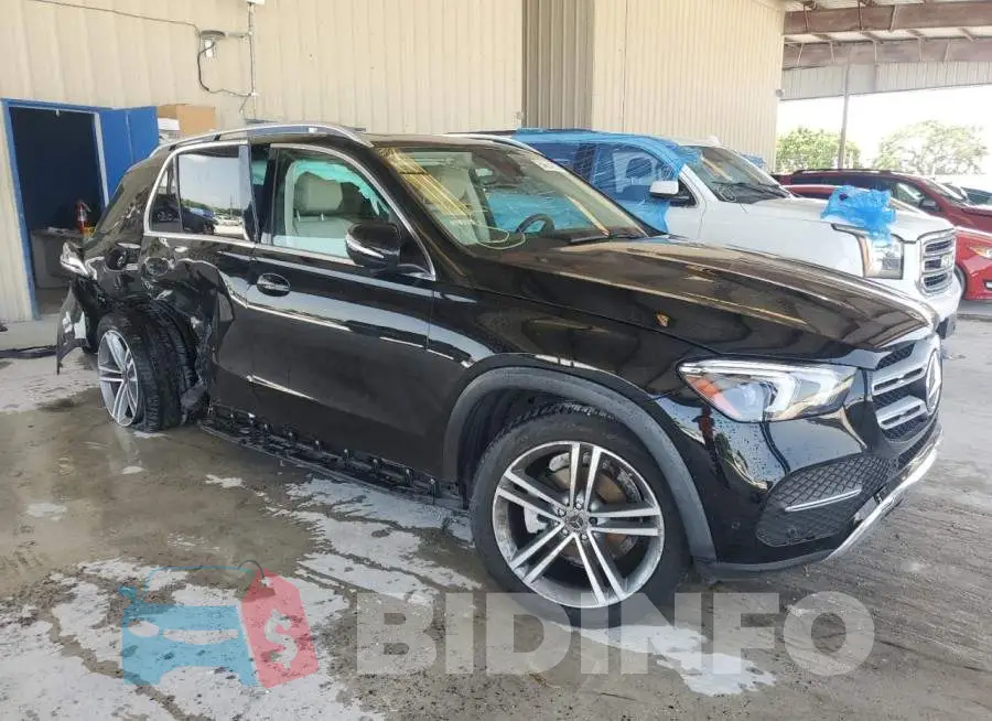 4JGFB4JE4MA550366 Photo# 4