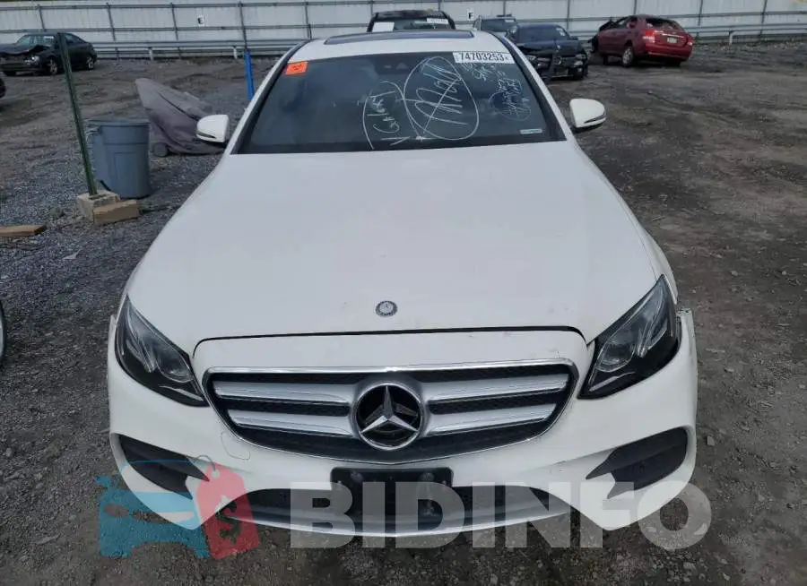 WDDZF4KB5HA161869 Photo# 5