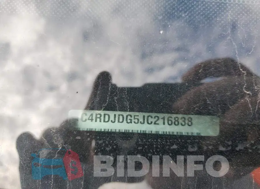 1C4RDJDG5JC216838 Photo# 12