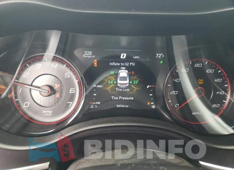 2C3CDXCT9JH336599 Photo# 9