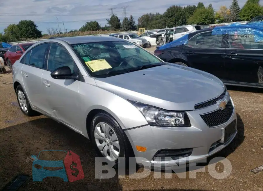 1G1PA5SH8E7231943 Photo# 4
