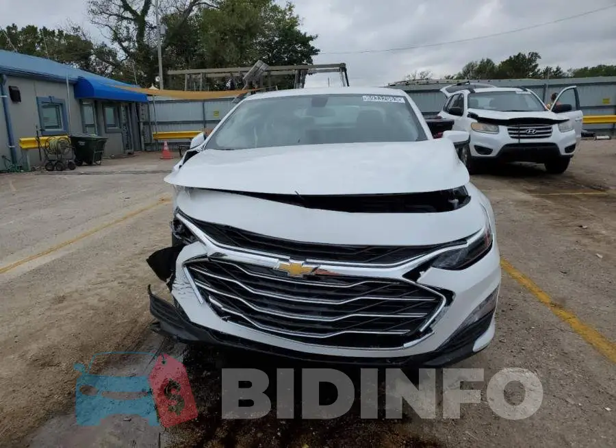 1G1ZD5ST2NF173919 Photo# 5