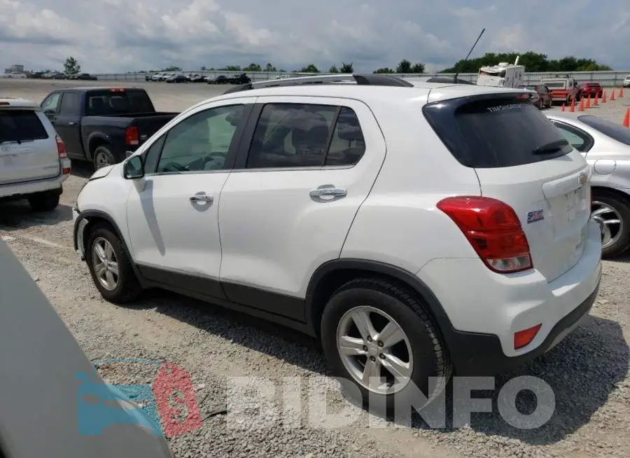 3GNCJLSB1JL399037 Photo# 2