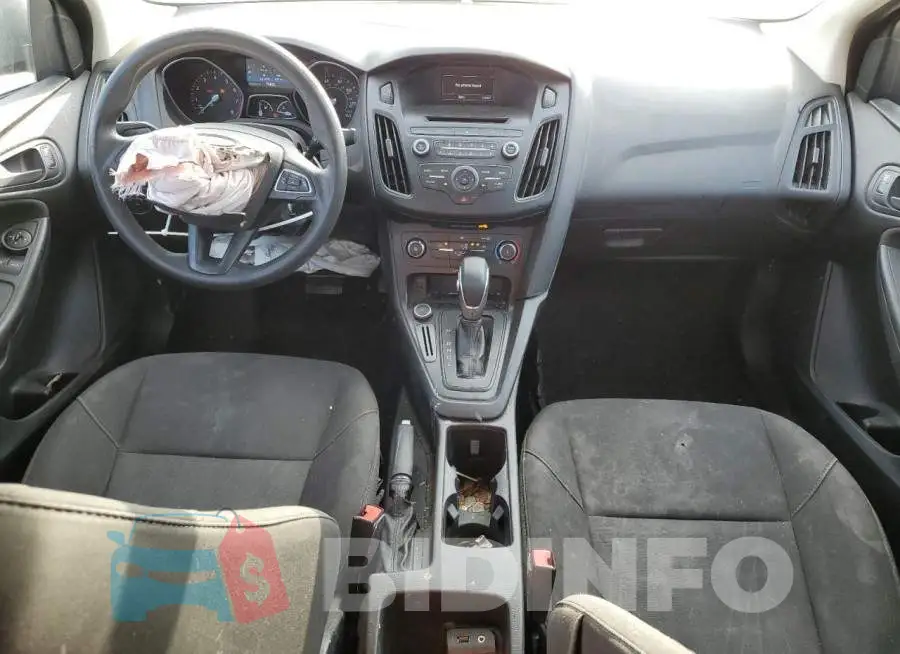 1FADP3E22HL303693 Photo# 8