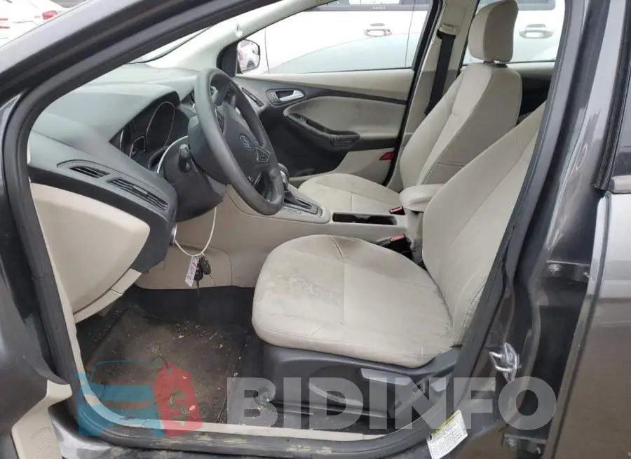 1FADP3F28HL247127 Photo# 7