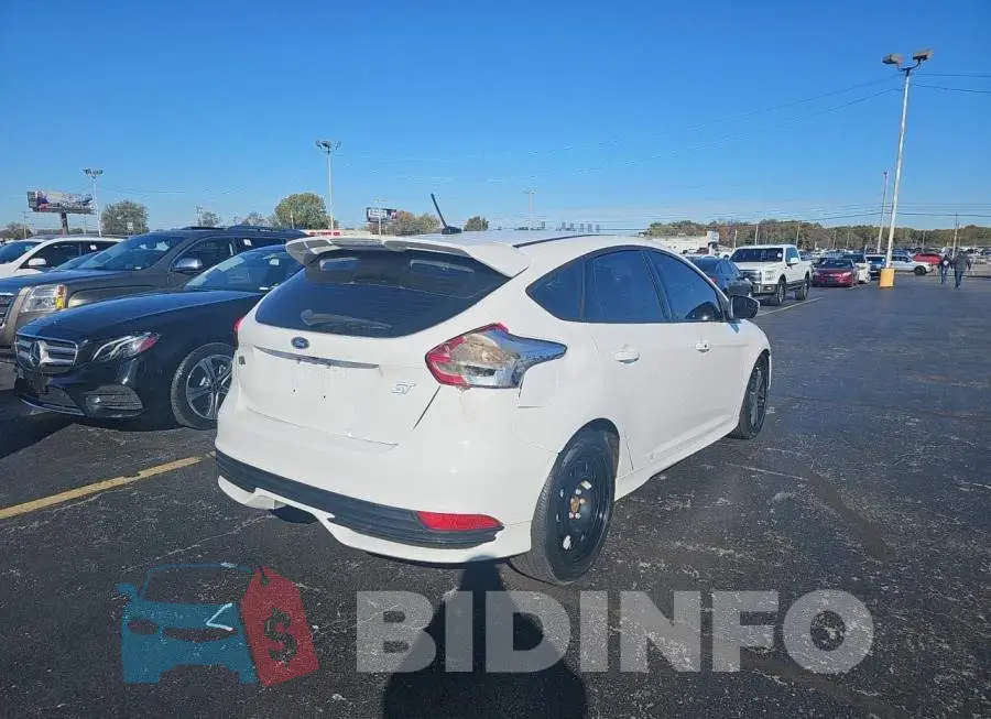 1FADP3L91JL299514 Photo# 4