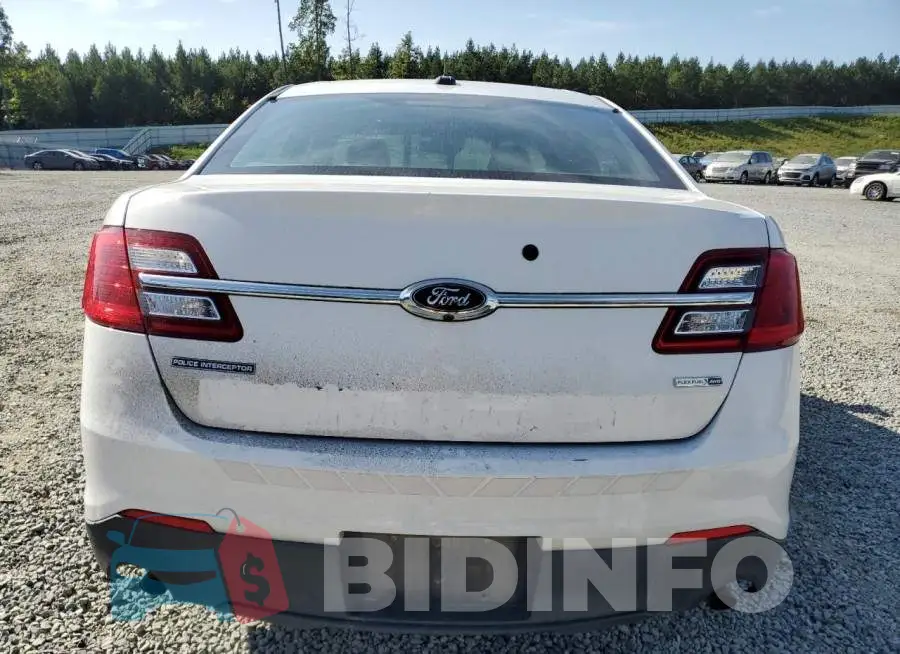 1FAHP2MKXGG148394 Photo# 6
