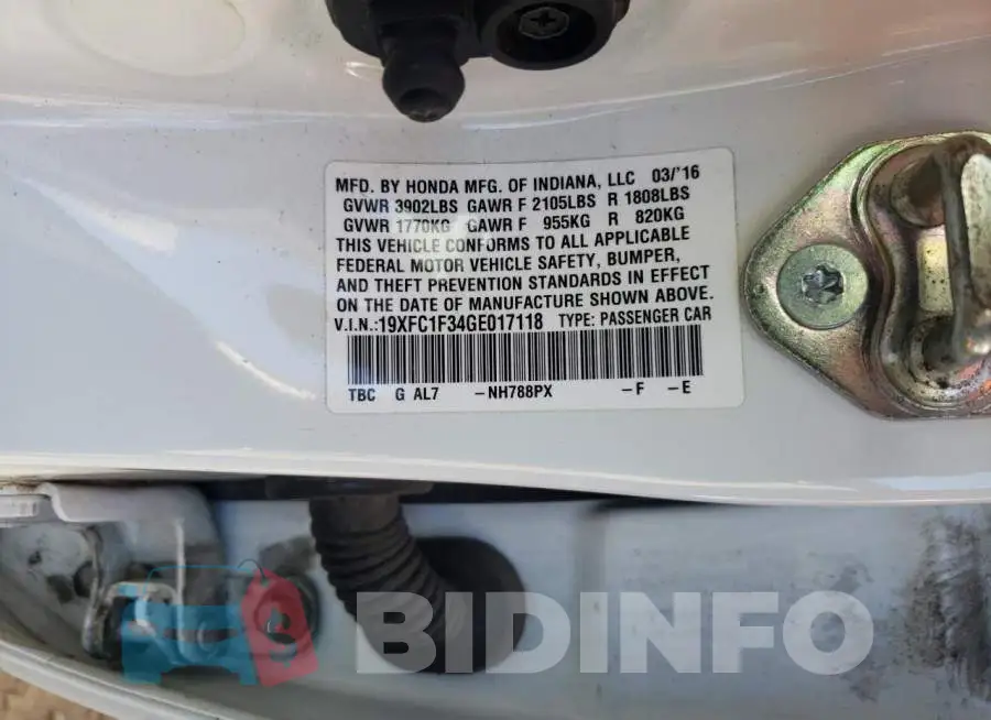19XFC1F34GE017118 Photo# 13