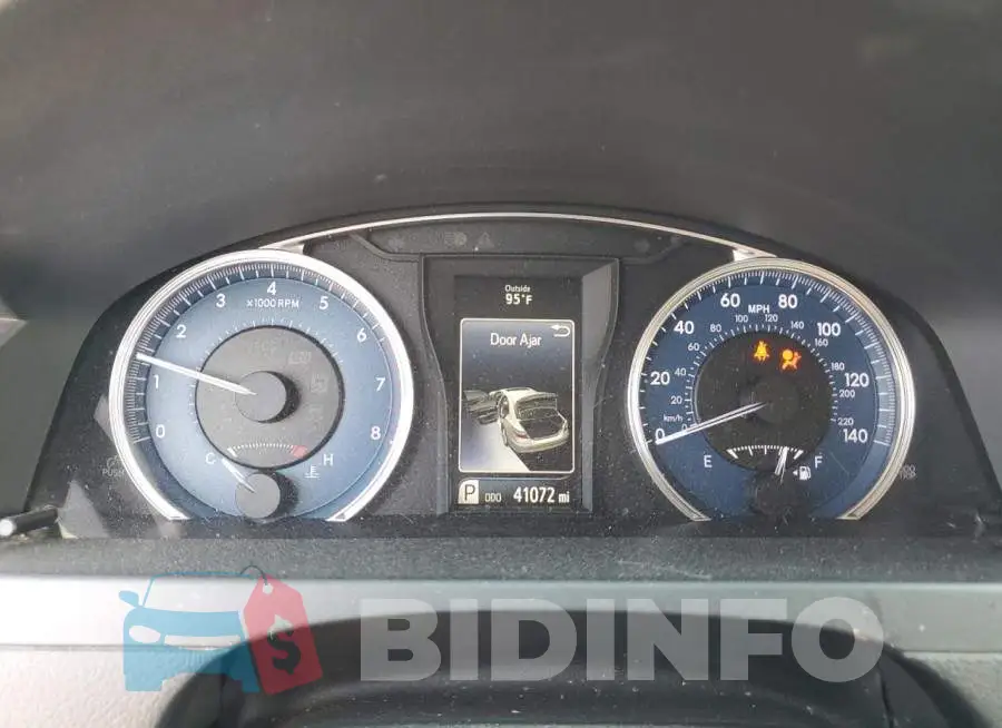 4T1BF1FK1HU668010 Photo# 9