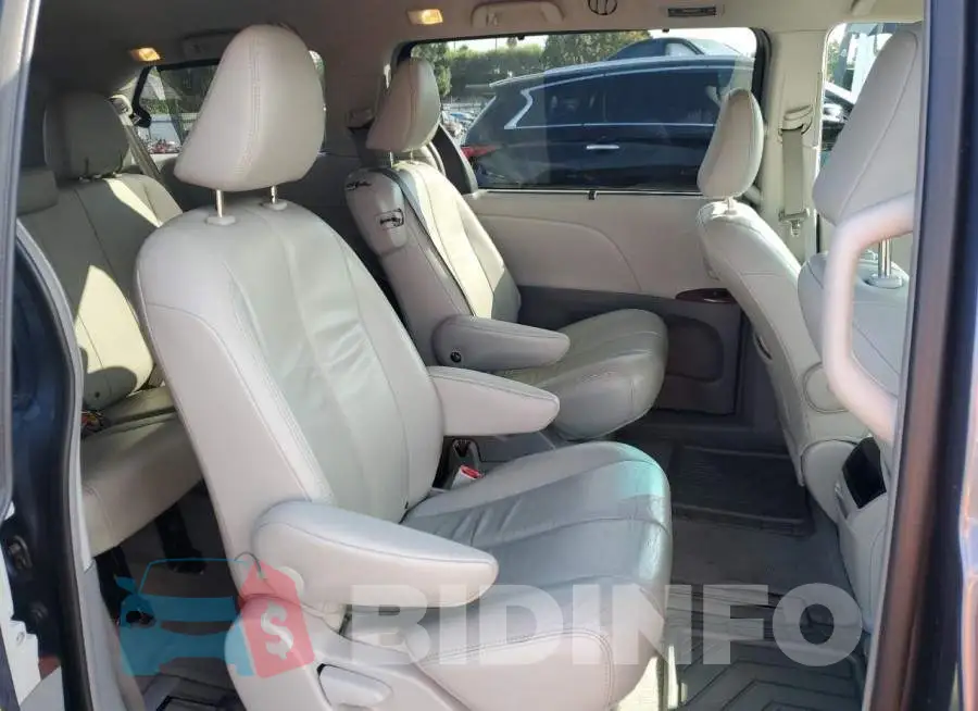 5TDYK3DCXES516227 Photo# 11