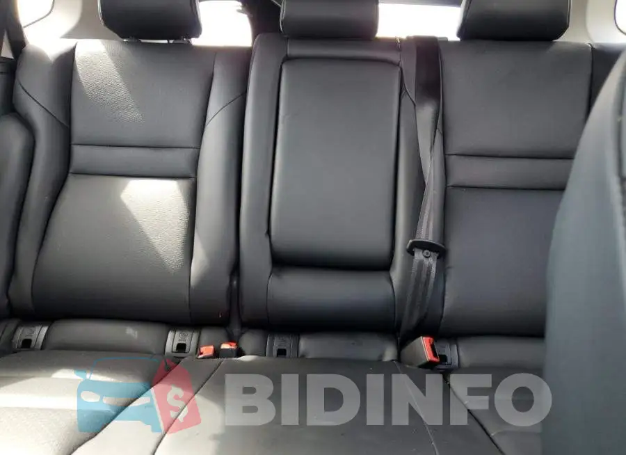 5N1BT3BA2PC823282 Photo# 10