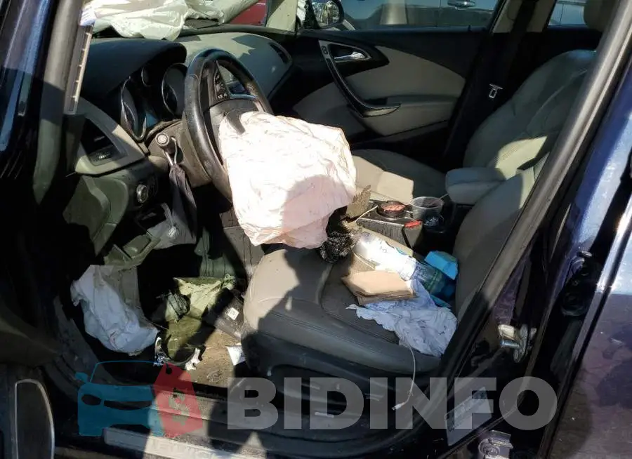 1G4PW5SK3G4162177 Photo# 7