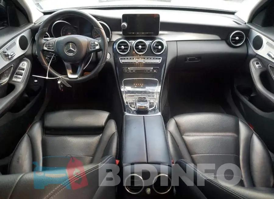 55SWF4JB9GU125976 Photo# 8