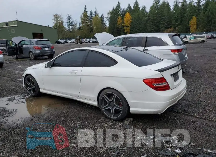 WDDGJ4HB9FG369342 Photo# 2