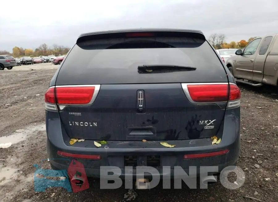 2LMDJ8JK2EBL16745 Photo# 6