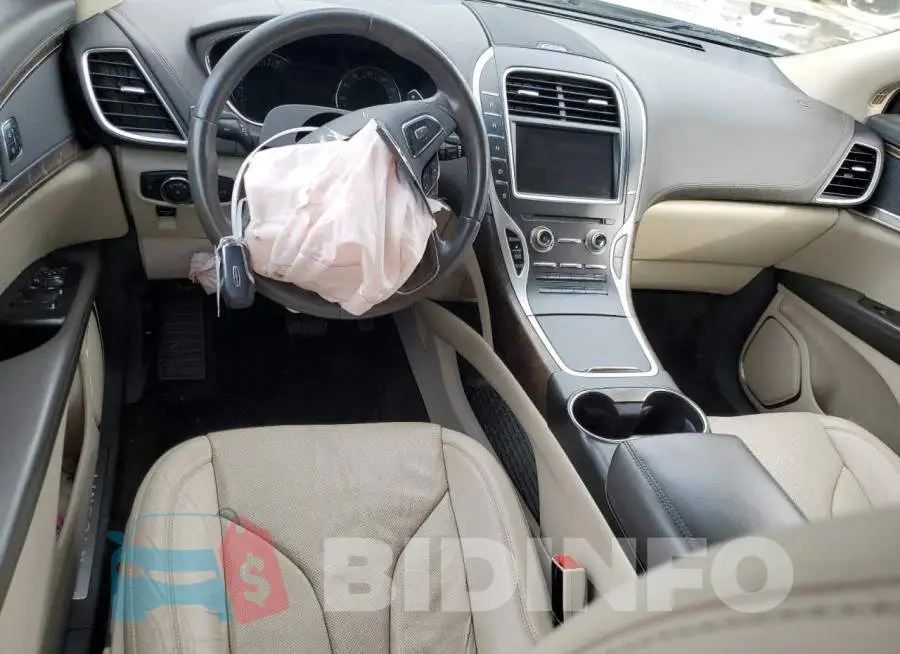 2LMTJ6LR3GBL56863 Photo# 8