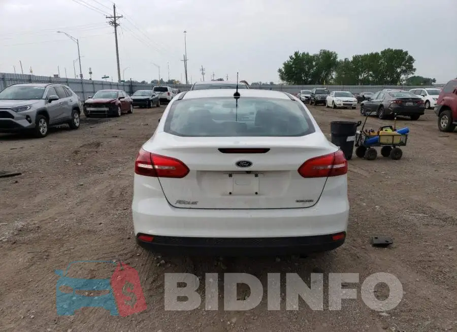 1FADP3E27GL245515 Photo# 6