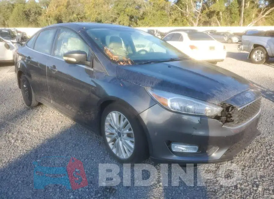 1FADP3J2XJL317076 Photo# 4