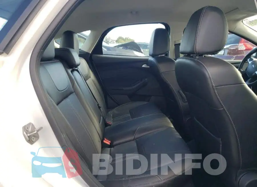 1FADP3N21EL315832 Photo# 10