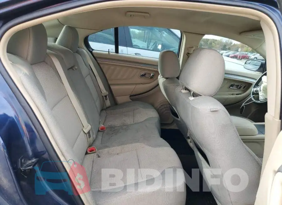 1FAHP2E82GG113772 Photo# 10