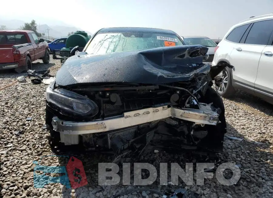 1HGCV2F50JA020582 Photo# 5