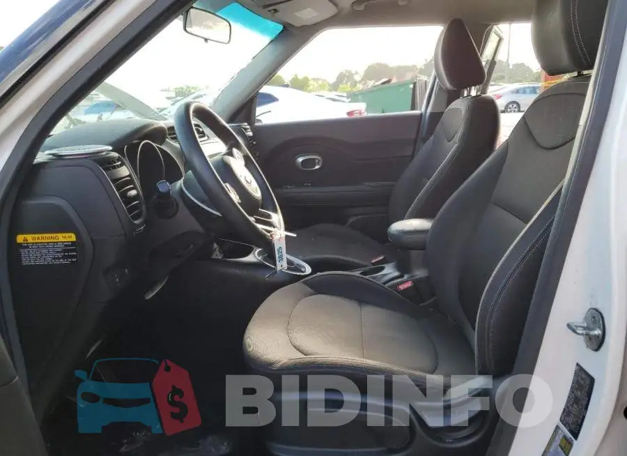 KNDJN2A25F7176642 Photo# 7