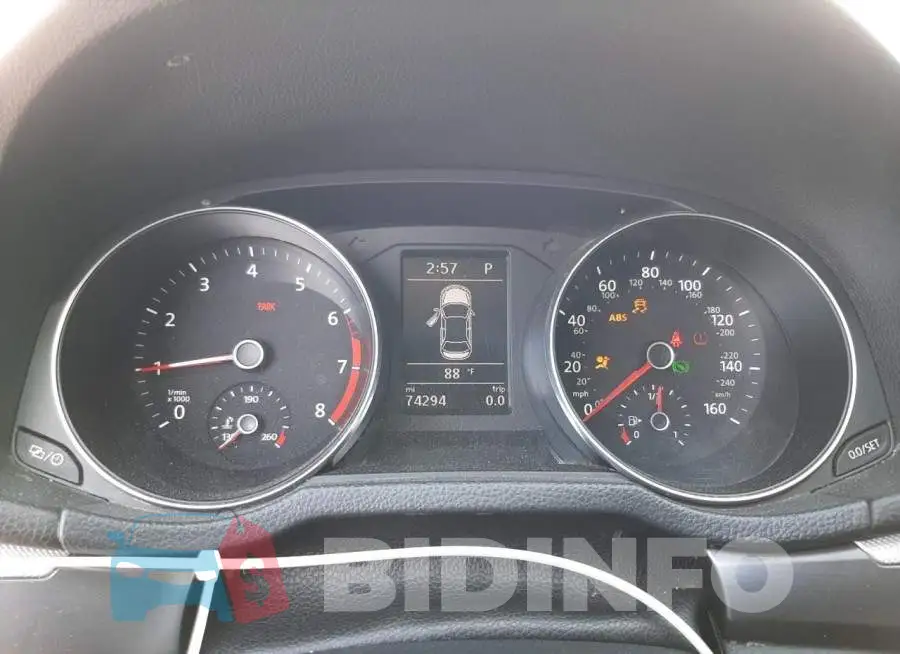 1VWDT7A36HC026071 Photo# 9