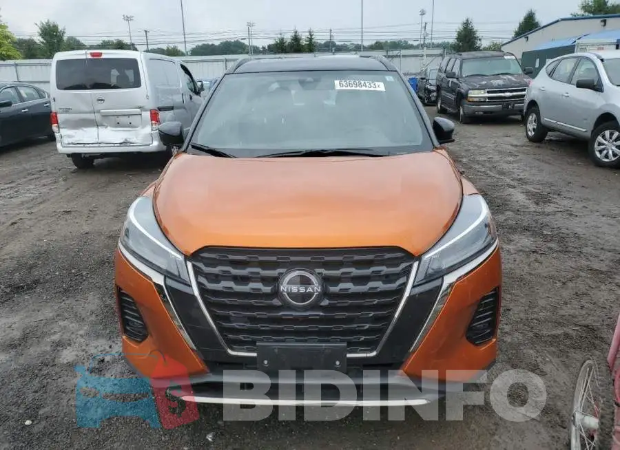 3N1CP5DV4PL469152 Photo# 5