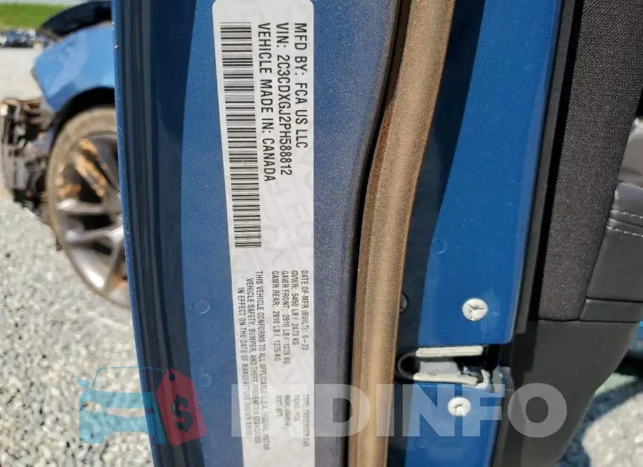 2C3CDXGJ2PH588812 Photo# 12