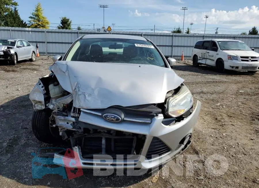 1FADP3F26EL104852 Photo# 5