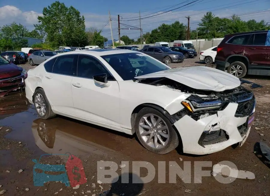 19UUB5F39MA001014 Photo# 4