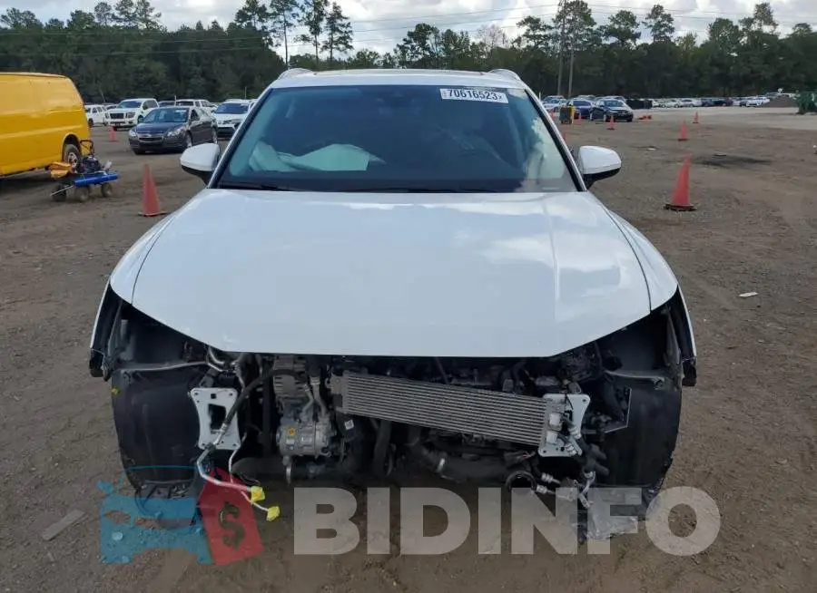 WA1DECF33L1010679 Photo# 5
