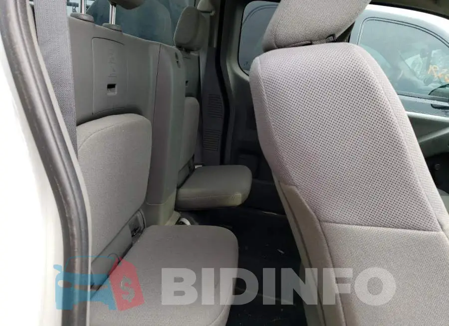 1N6BD0CT7JN768384 Photo# 10