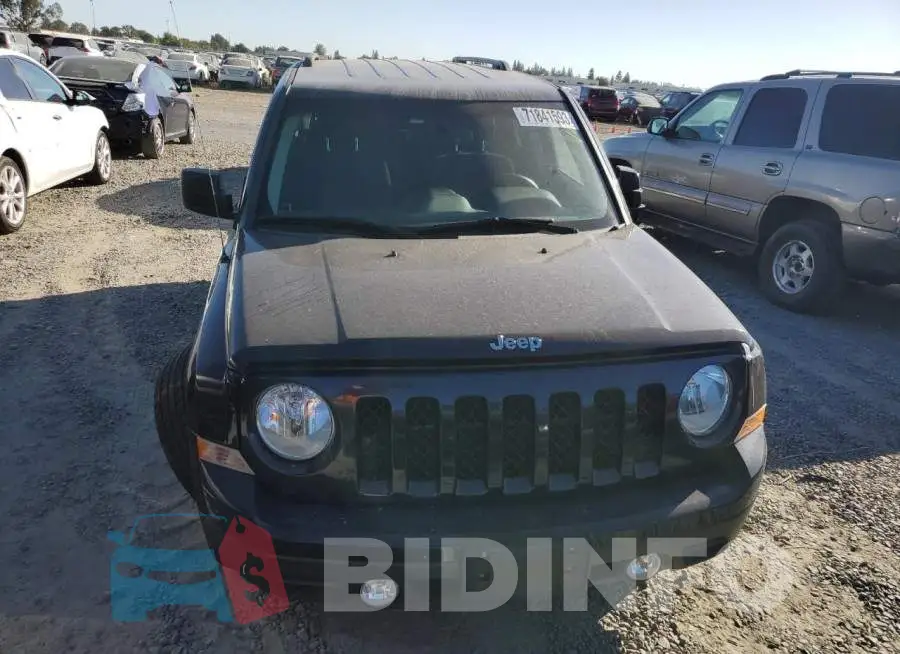 1C4NJPBB0HD135039 Photo# 5