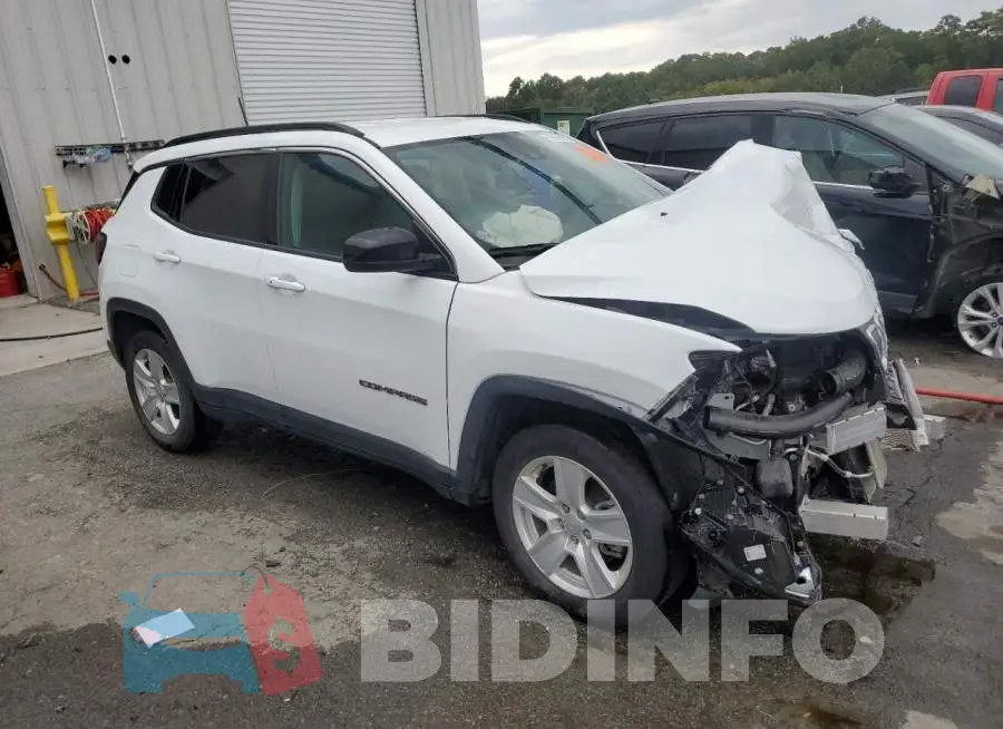 3C4NJCBB0NT139557 Photo# 4
