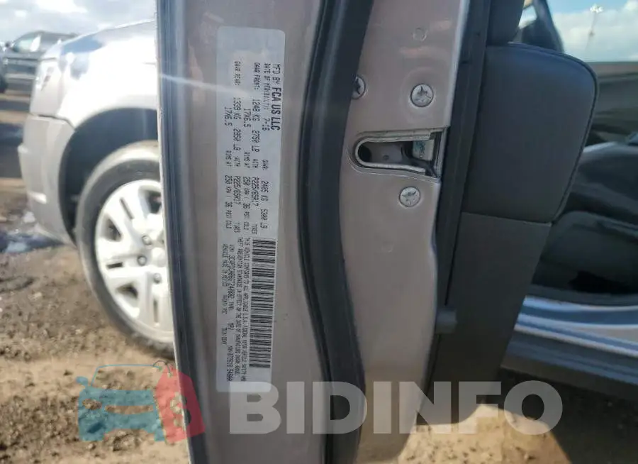 3C4PDCAB6GT240882 Photo# 12