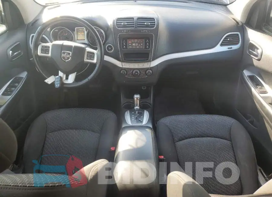 3C4PDCAB6GT240882 Photo# 8
