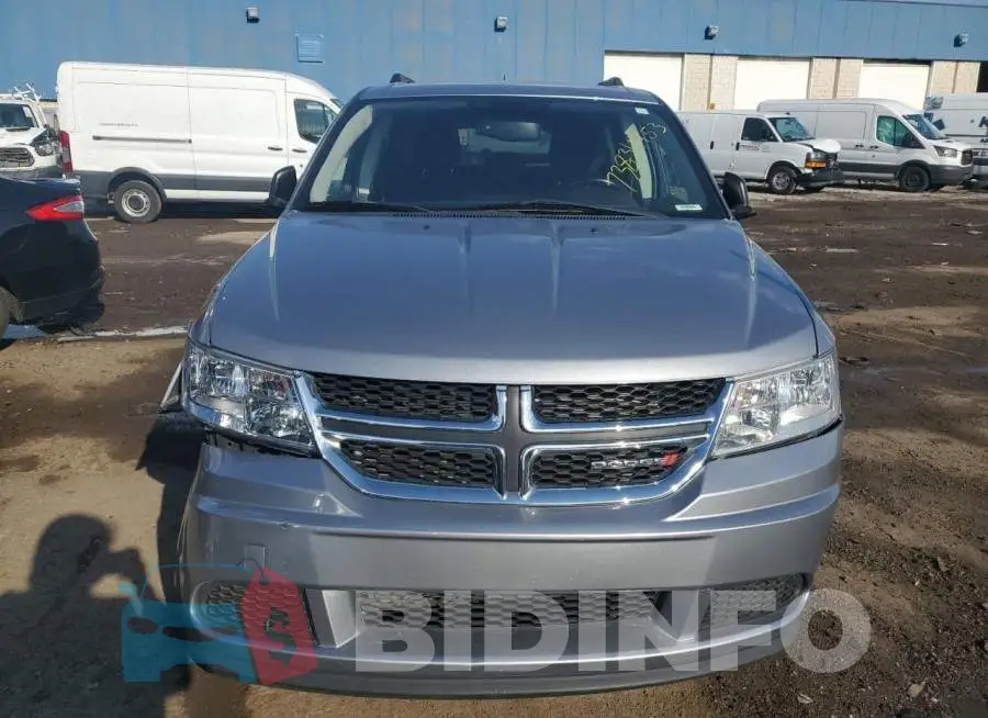 3C4PDCAB6GT240882 Photo# 5