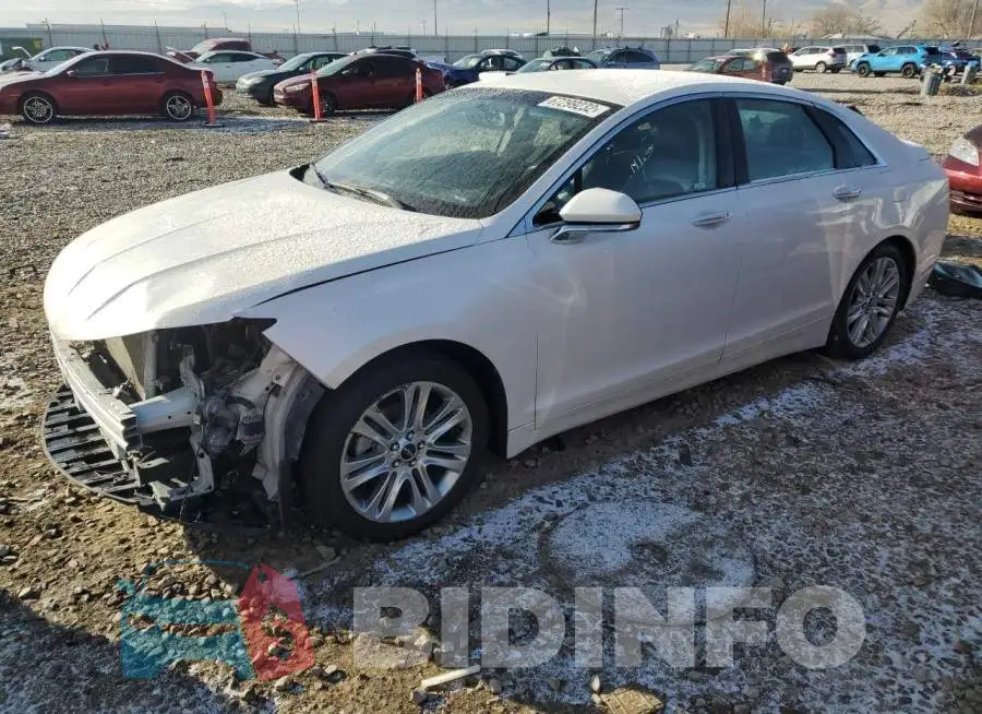 3LN6L2LUXER810685 Photo# 1