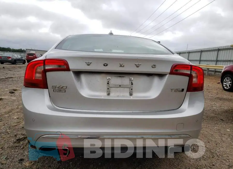 LYV402TK6HB135170 Photo# 6