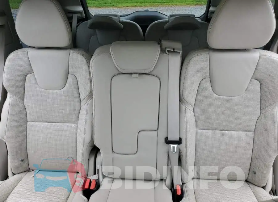 YV4A22PL8K1492748 Photo# 10