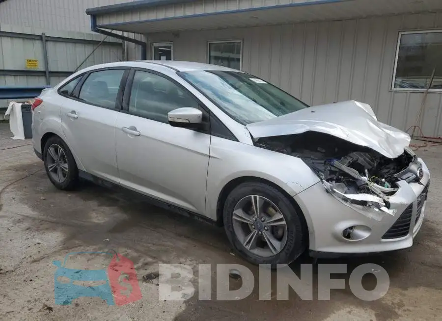 1FADP3F25EL275737 Photo# 4