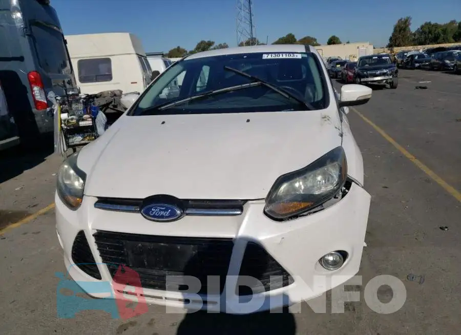 1FADP3N27EL169971 Photo# 5