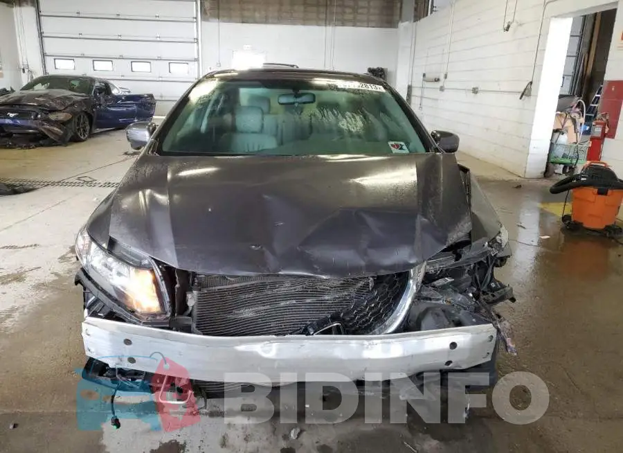 19XFB2F97FE078782 Photo# 5