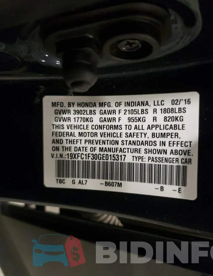19XFC1F30GE015317 Photo# 12