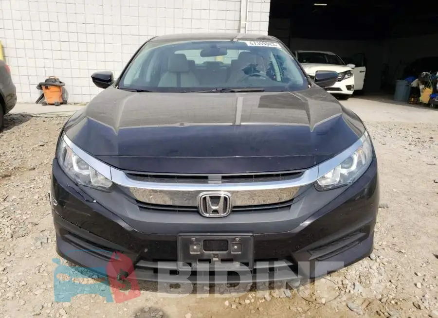 19XFC2F56HE005299 Photo# 5