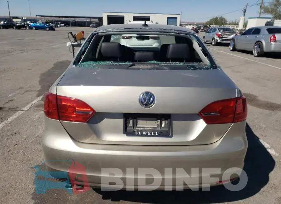 3VW3L7AJ9EM337241 Photo# 6