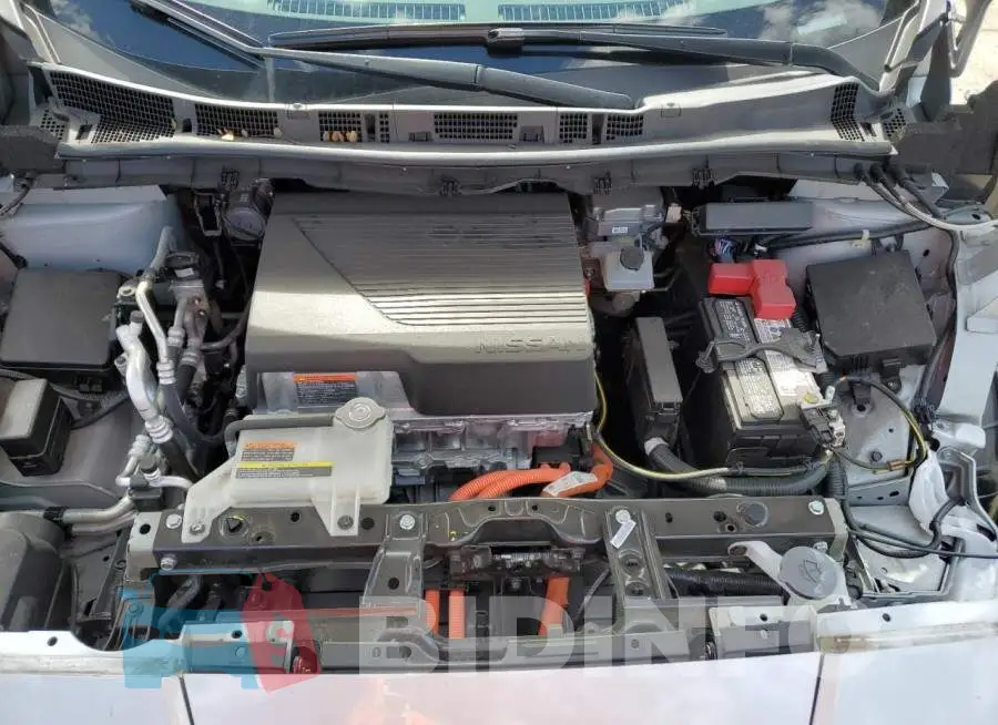 1N4AZ1CV9MC550136 Photo# 11