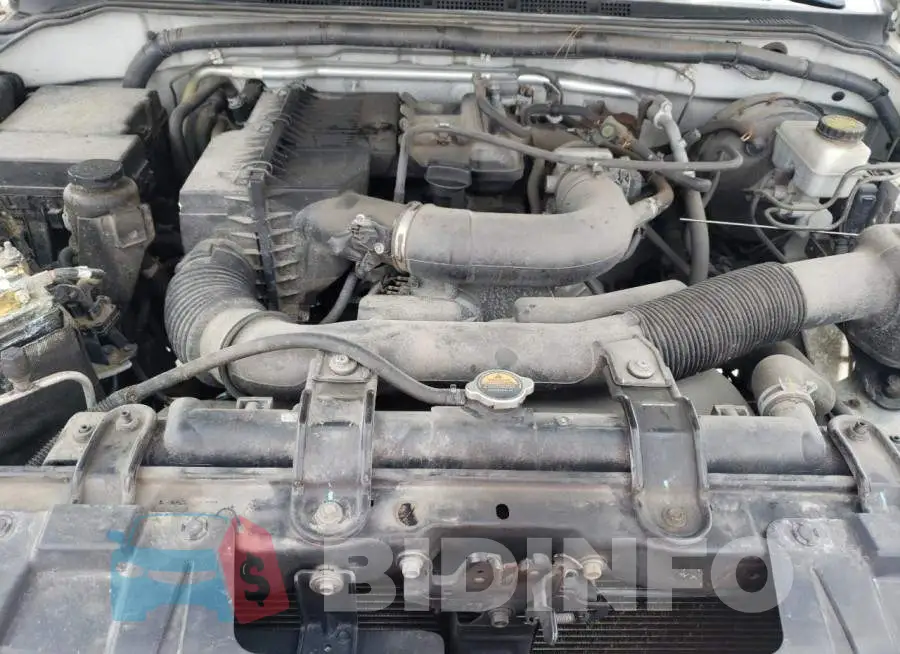 1N6BD0CT2HN772322 Photo# 11